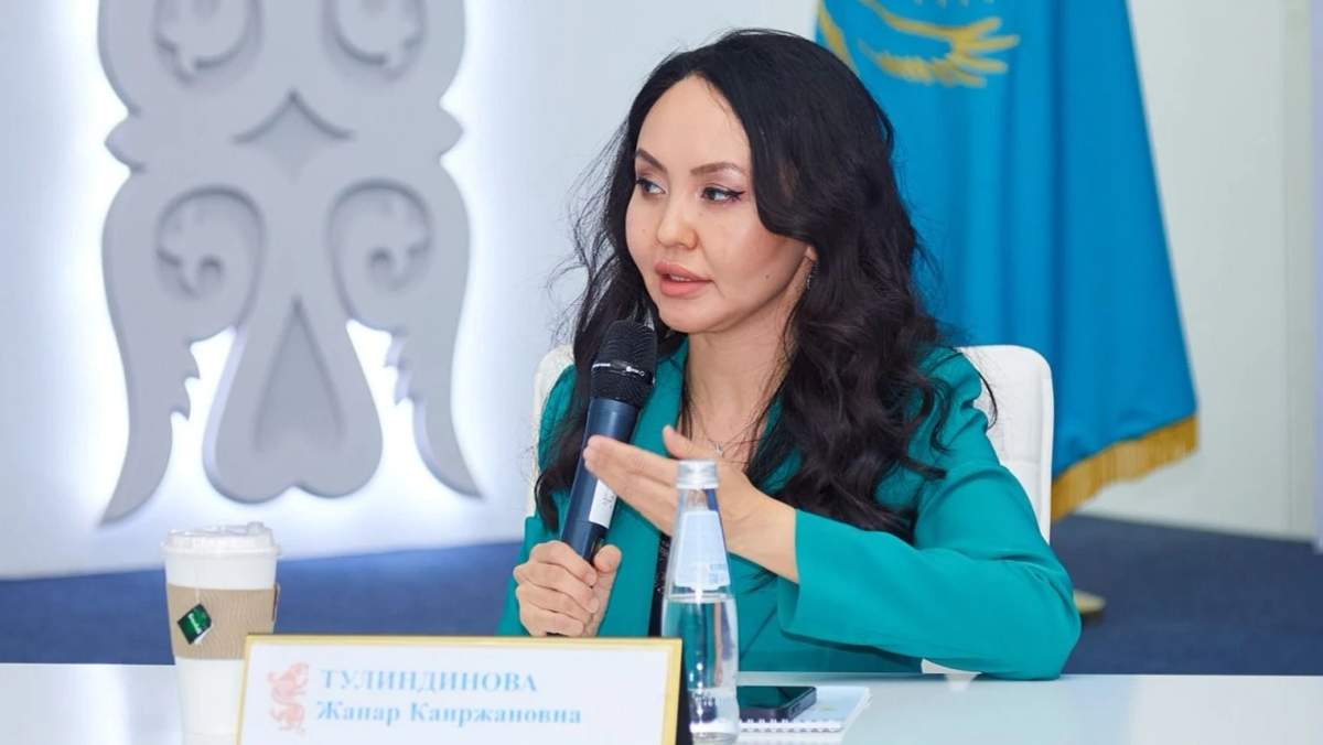 Конституция-Казахстана:-Путь-от-символа-независимости-к-реальному-гаранту-прав-человека