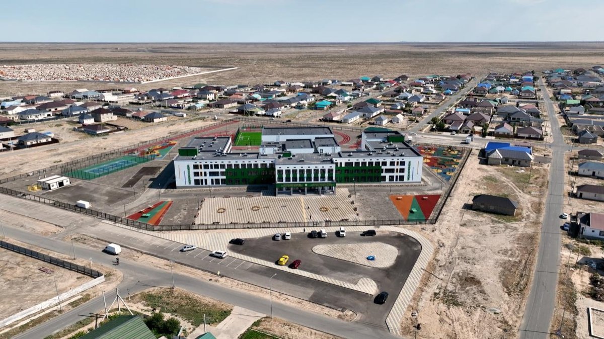 В-Атырау-открылась-новая-школа-на-900-мест