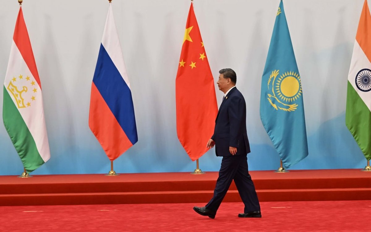 Си-Цзиньпин-призвал-как-можно-скорее-создать-Банк-развития-ШОС
