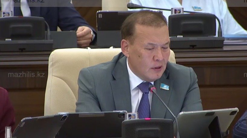 Вместо-снижения-регуляторного-давления-перед-бизнесом-появляются-новые-барьеры-—-депутат