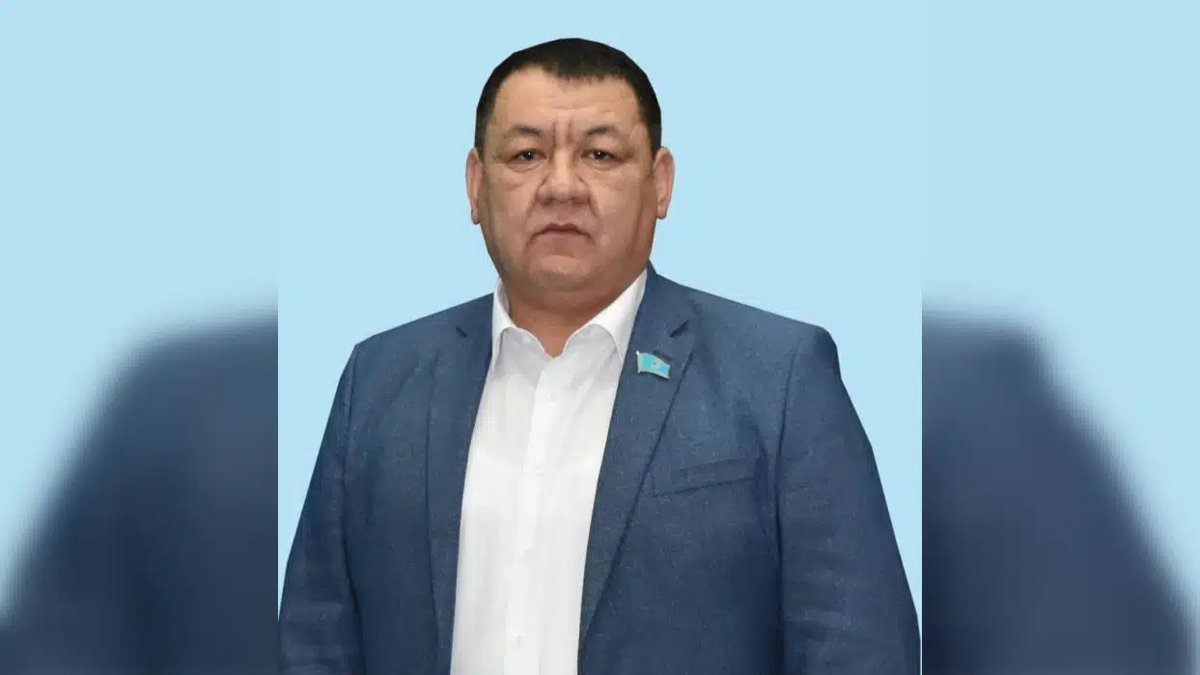 Объявленный-в-розыск-экс-депутат-доставлен-в-суд-Шымкента