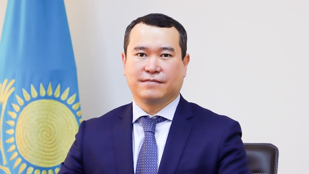 Берик-Нажмиденов-освобожден-от-должности-Верховного-судьи