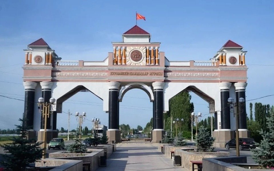 Кыргызский-город-Джалал-Абад-переименуют-в-Манас