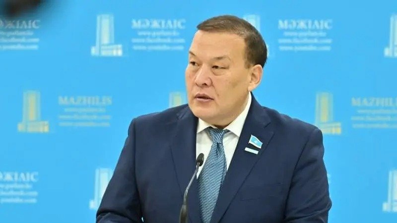 Депутат-Болатбек-Нажметдинулы-заявил-о-незаконности-новых-ограничений-для-перевозчиков