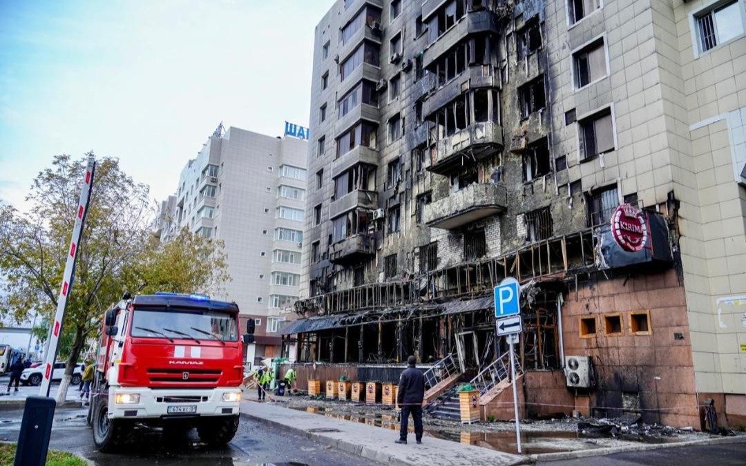 Пожар-в-кафе-в-ЖК-Астаны:-пострадало-8-квартир