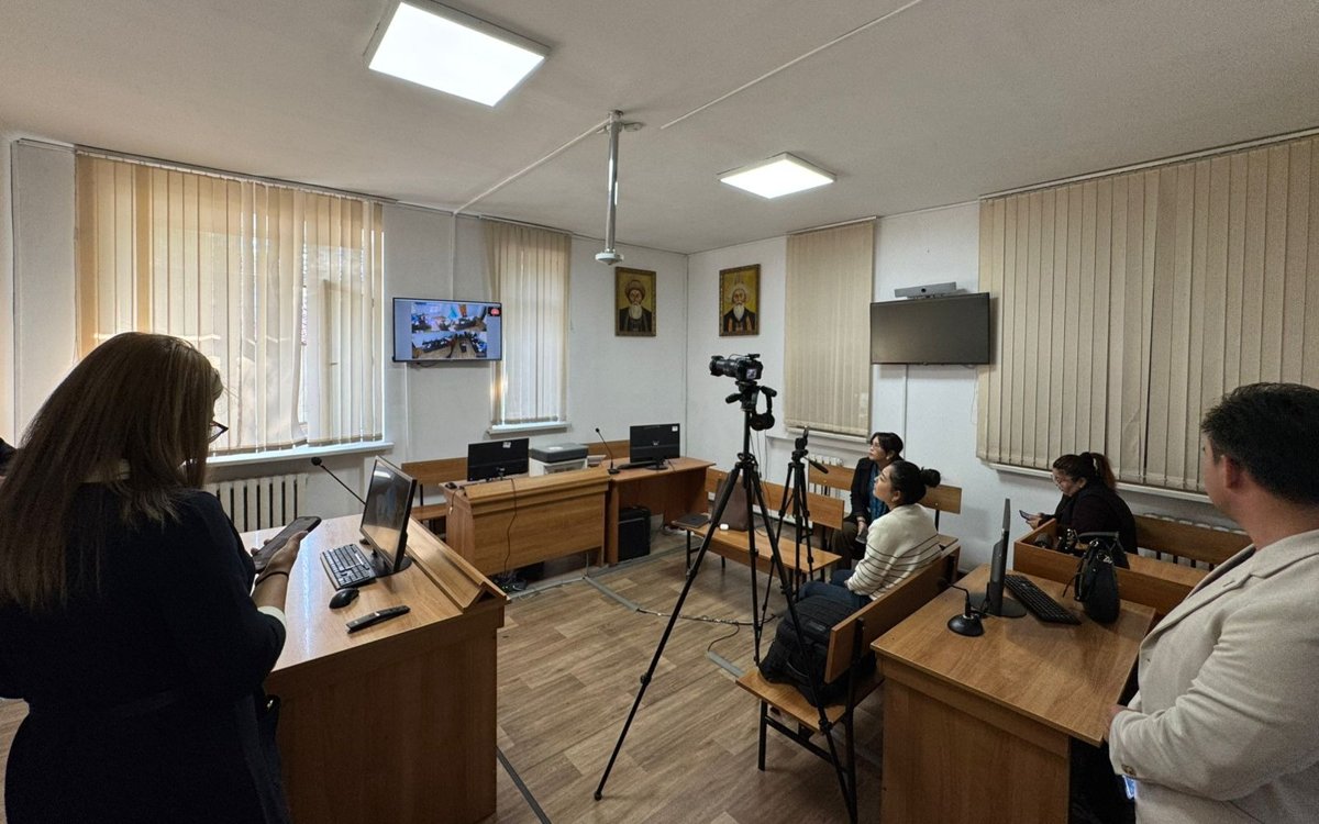 Защита-Хасана-Касымбаева-добивается-присутствия-потерпевшего-в-зале-суда