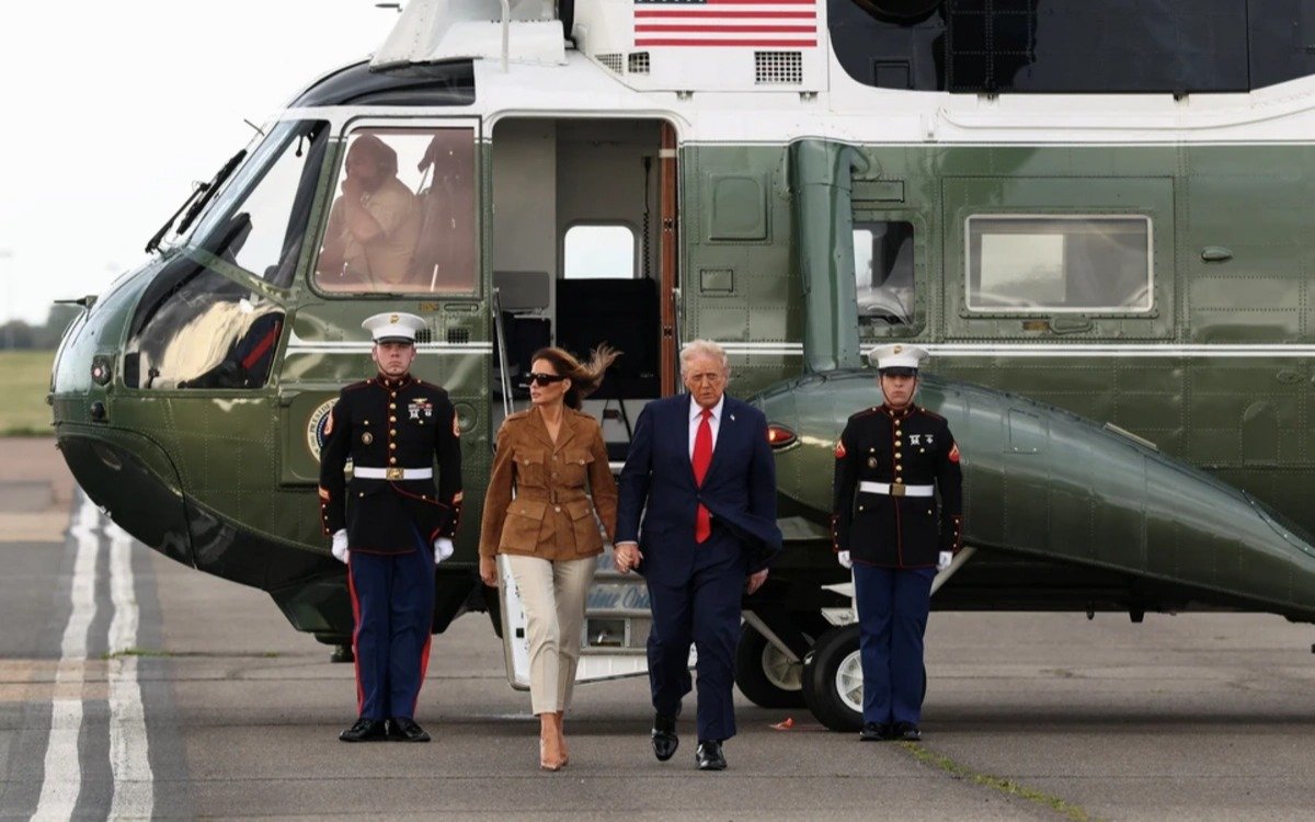 Трампу-пришлось-пересесть-в-другой-вертолет-в-Великобритании-из-за-технических-проблем