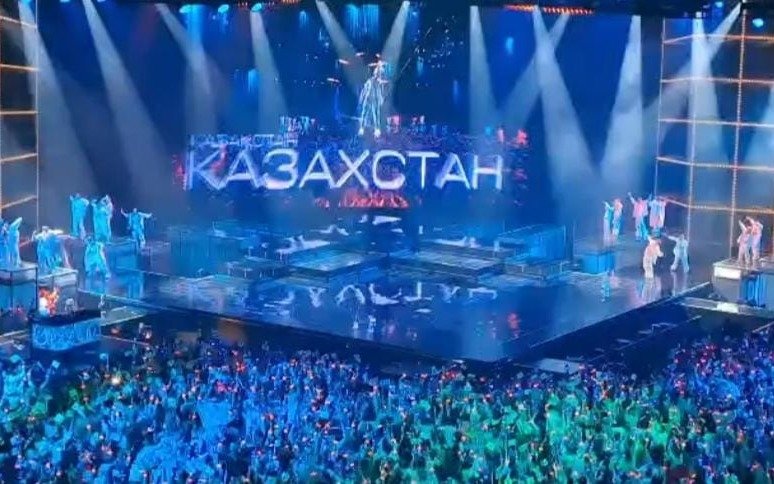 Финал-«Интервидения-2025»-в-Москве:-казахстанский-исполнитель-amrе-вызвал-восторг-у-публики