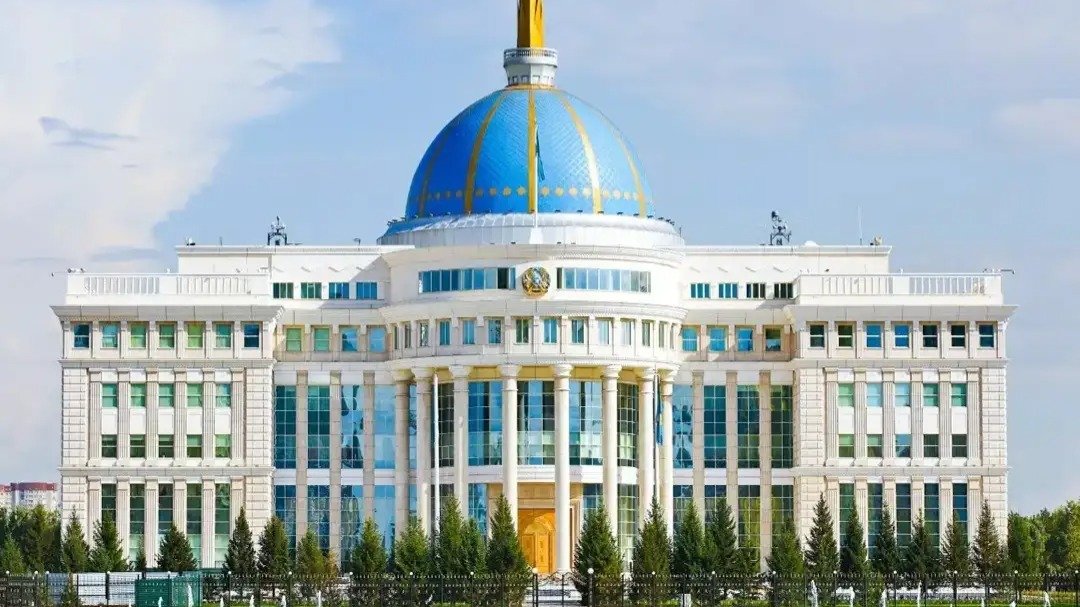 Астану-с-официальным-визитом-посетит-Президент-Венгрии