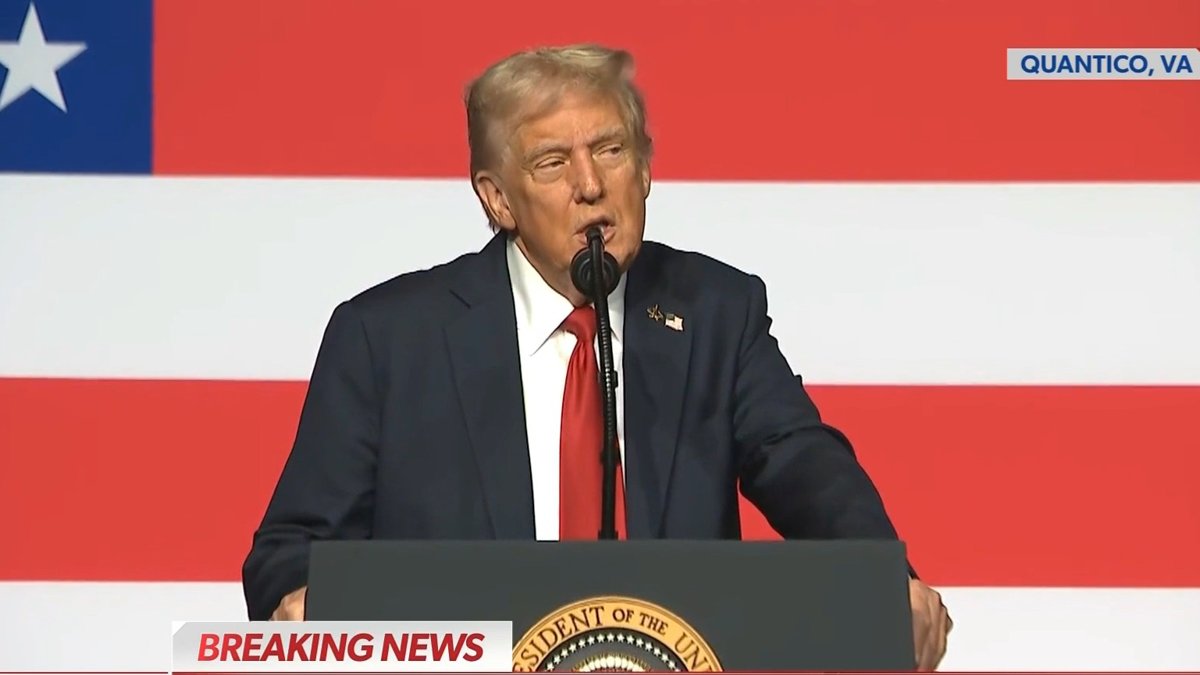 Трамп-выступил-перед-военным-руководством-США
