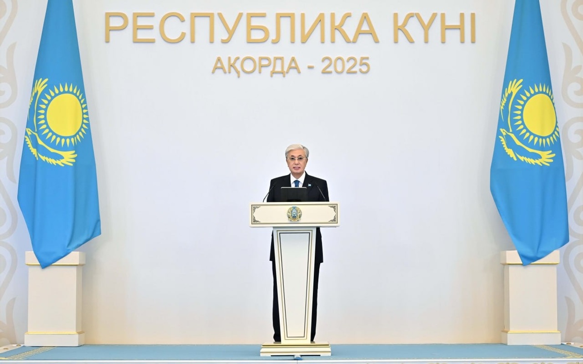 Касым-Жомарт-Токаев-поздравил-казахстанцев-с-Днем-Республики