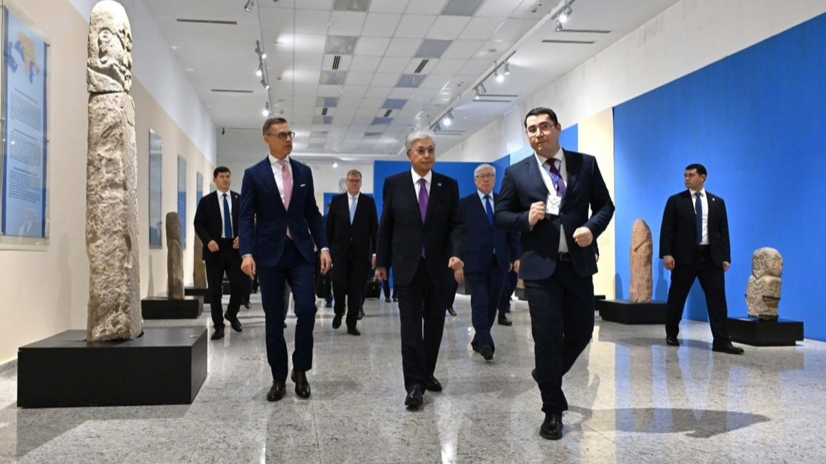 Касым-Жомарт-Токаев-и-Александр-Стубб-посетили-Национальный-музей