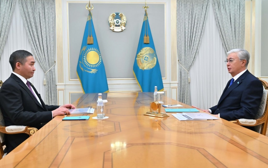 Президент-принял-учредителя-группы-компаний-qazaq-stroy