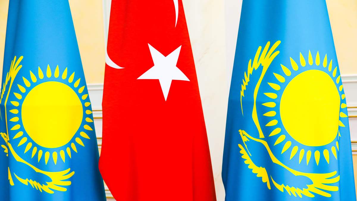 Казахстан-и-Турция-меняют-условия-воздушного-транзита-военного-имущества