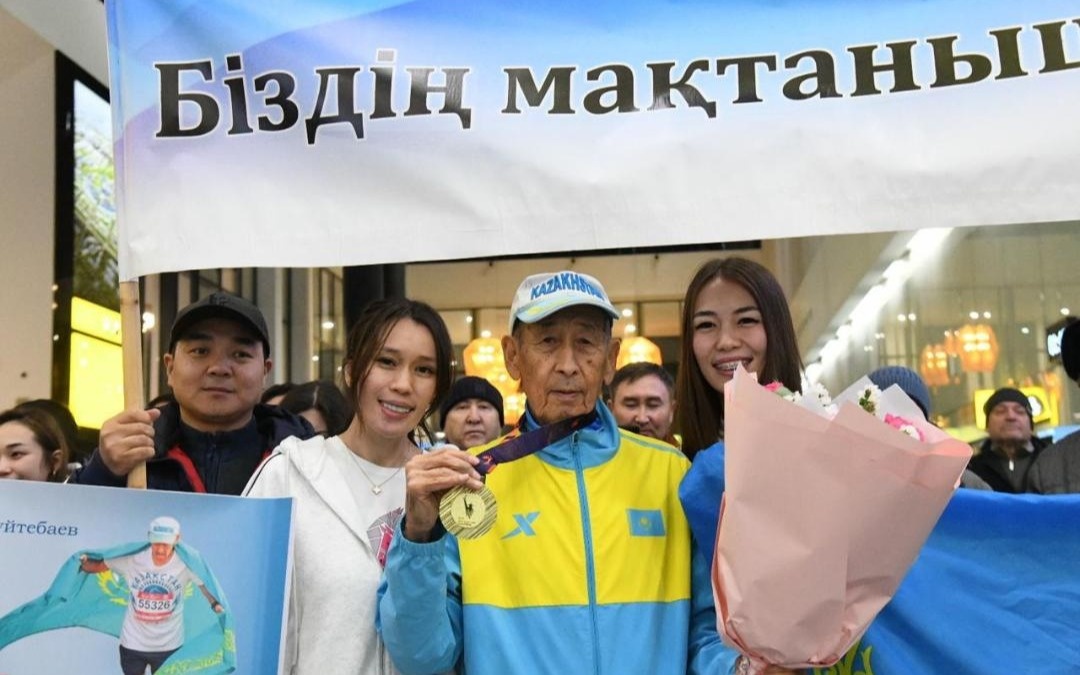 Чемпион-Нью-Йоркского-марафона:-80-летний-казахстанец-пробежал-42-километра