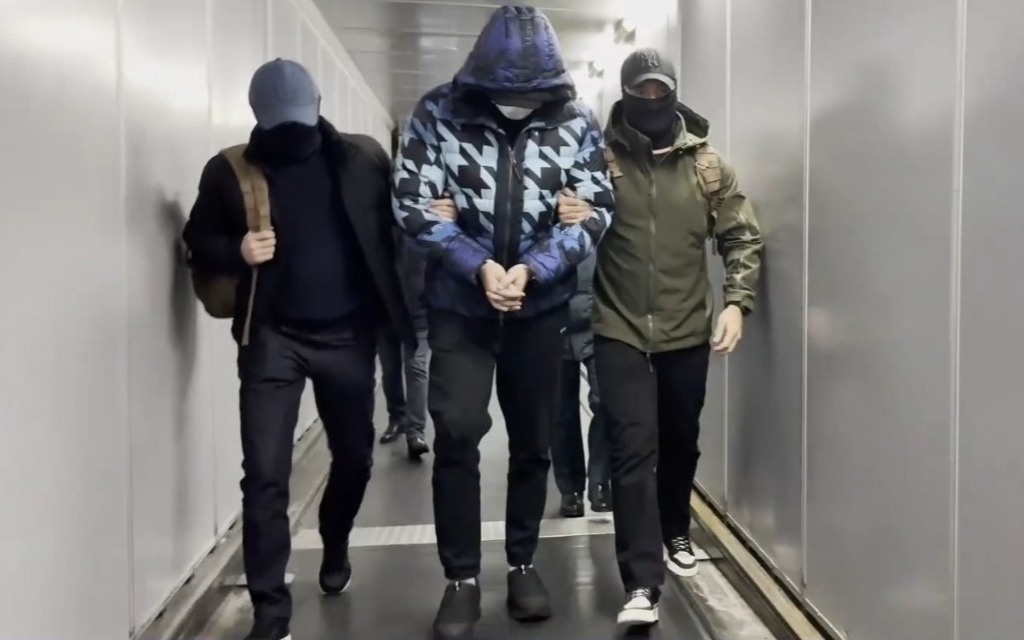 Казахстанец,-скрывавшийся-17-лет-за-убийство,-экстрадирован-из-Литвы