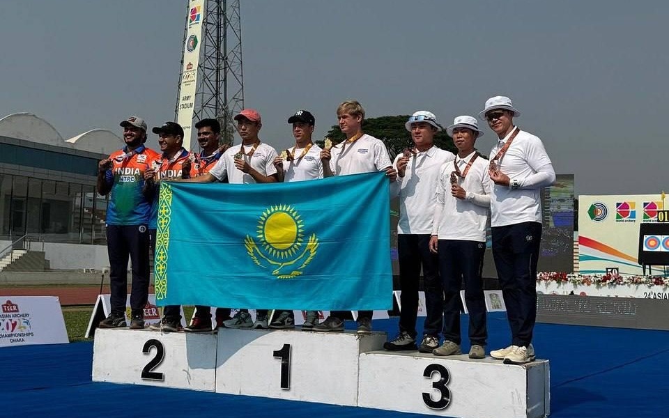 Сборная-Казахстана-впервые-стала-чемпионом-Азии-в-блочном-луке