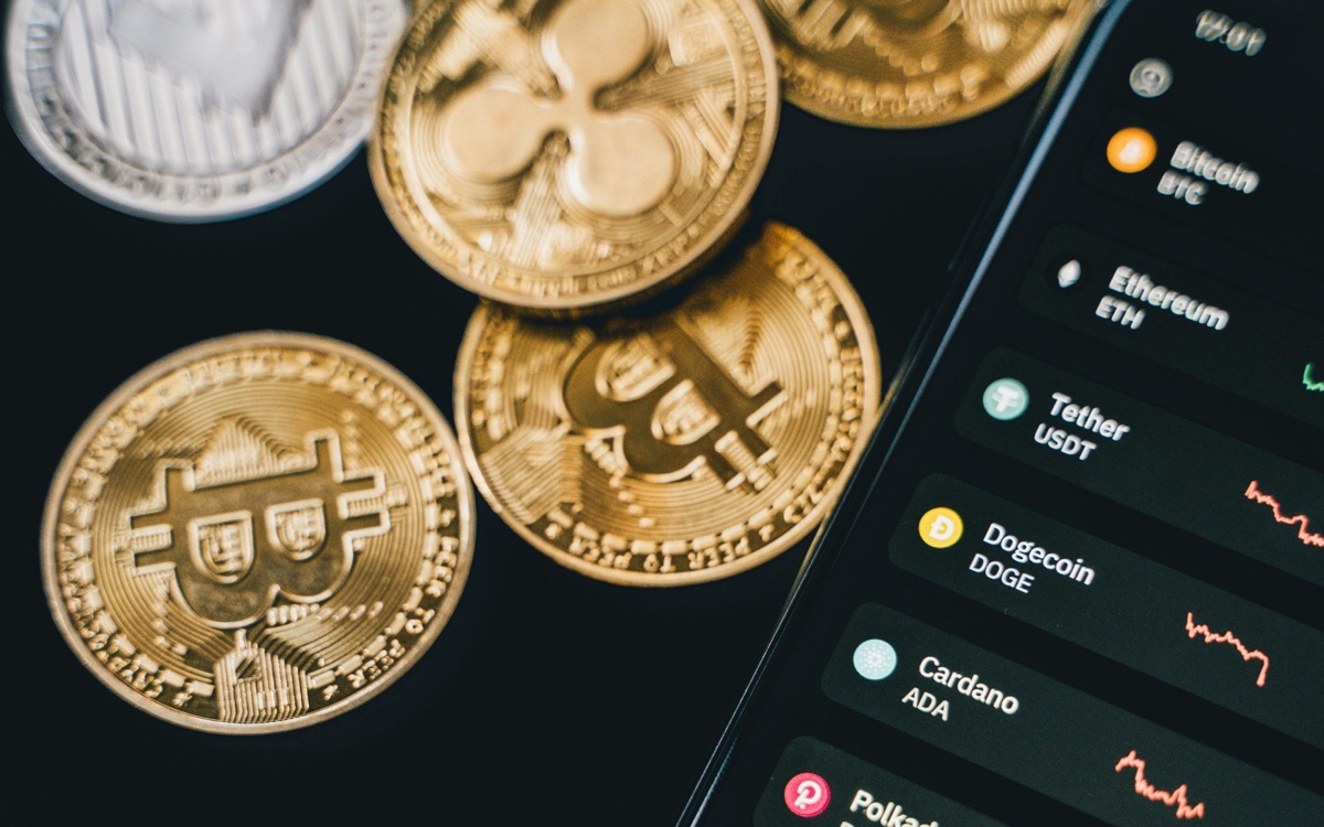 Суд-арестовал-3,8-млн-usdt-криптоактивов-по-делу-о-финпирамиде-warner-bros