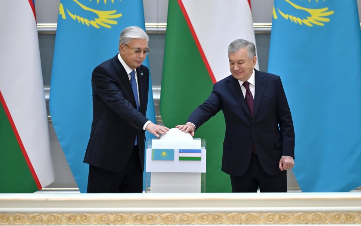 Главы-Казахстана-и-Узбекистана-приняли-участие-в-запуске-совместных-проектов