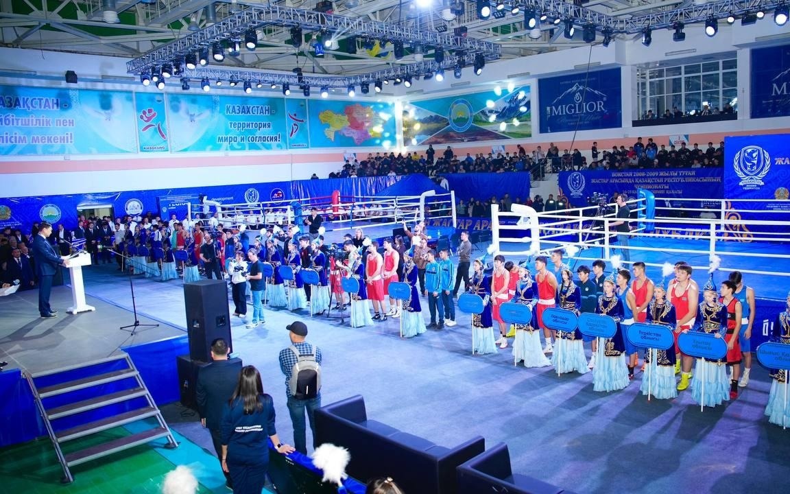 Чемпионат-Казахстана-по-боксу-среди-юношей-стартовал-в-ВКО