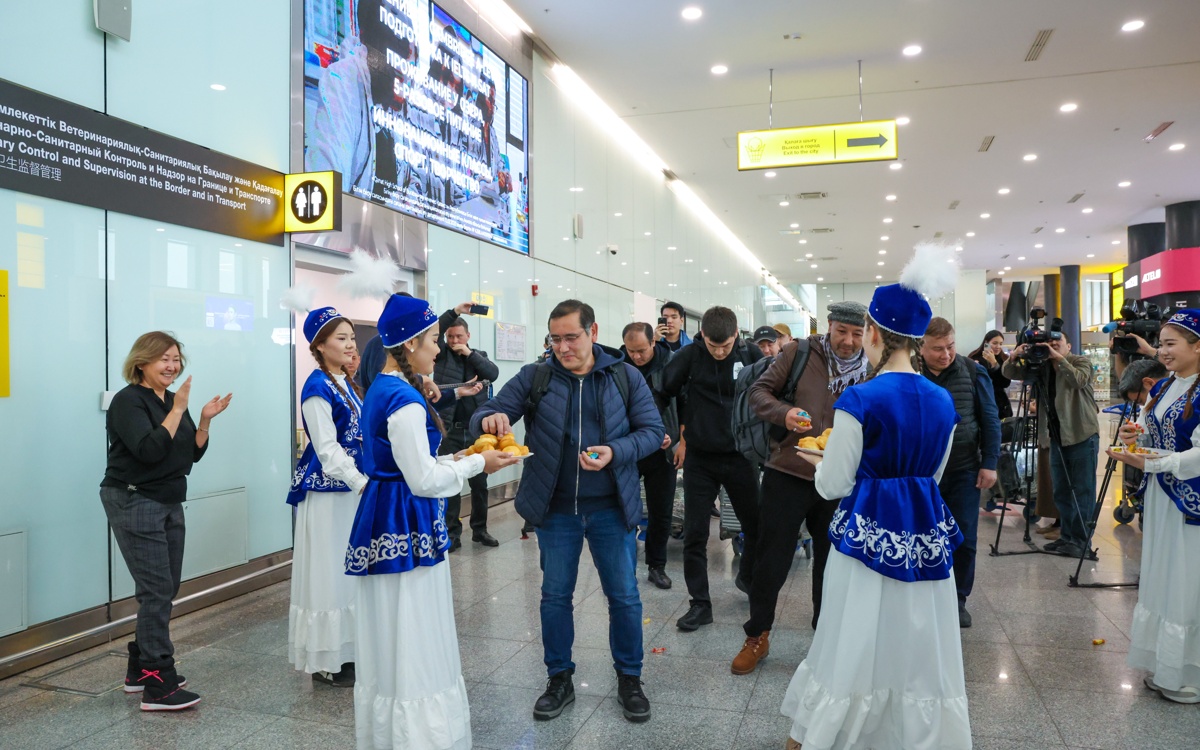 Казахстанские-врачи-завершили-гуманитарную-миссию-в-Афганистане