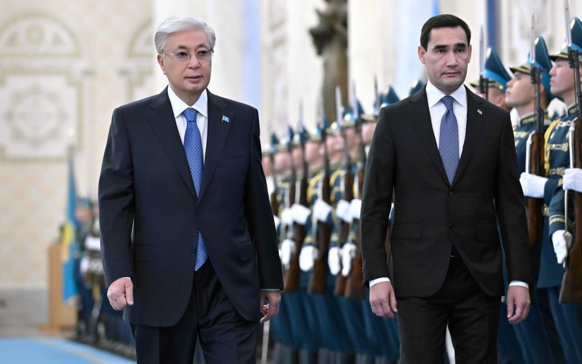 Президент-Туркменистана-прибыл-в-Акорду