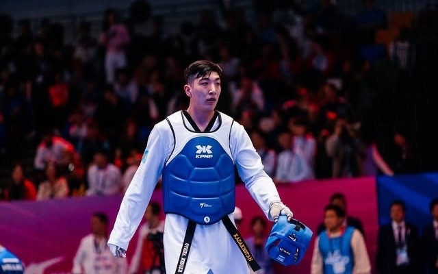 Касым-Жомарт-Токаев-поздравил-чемпиона-мира-по-таеквондо-Бейбарыса-Каблана