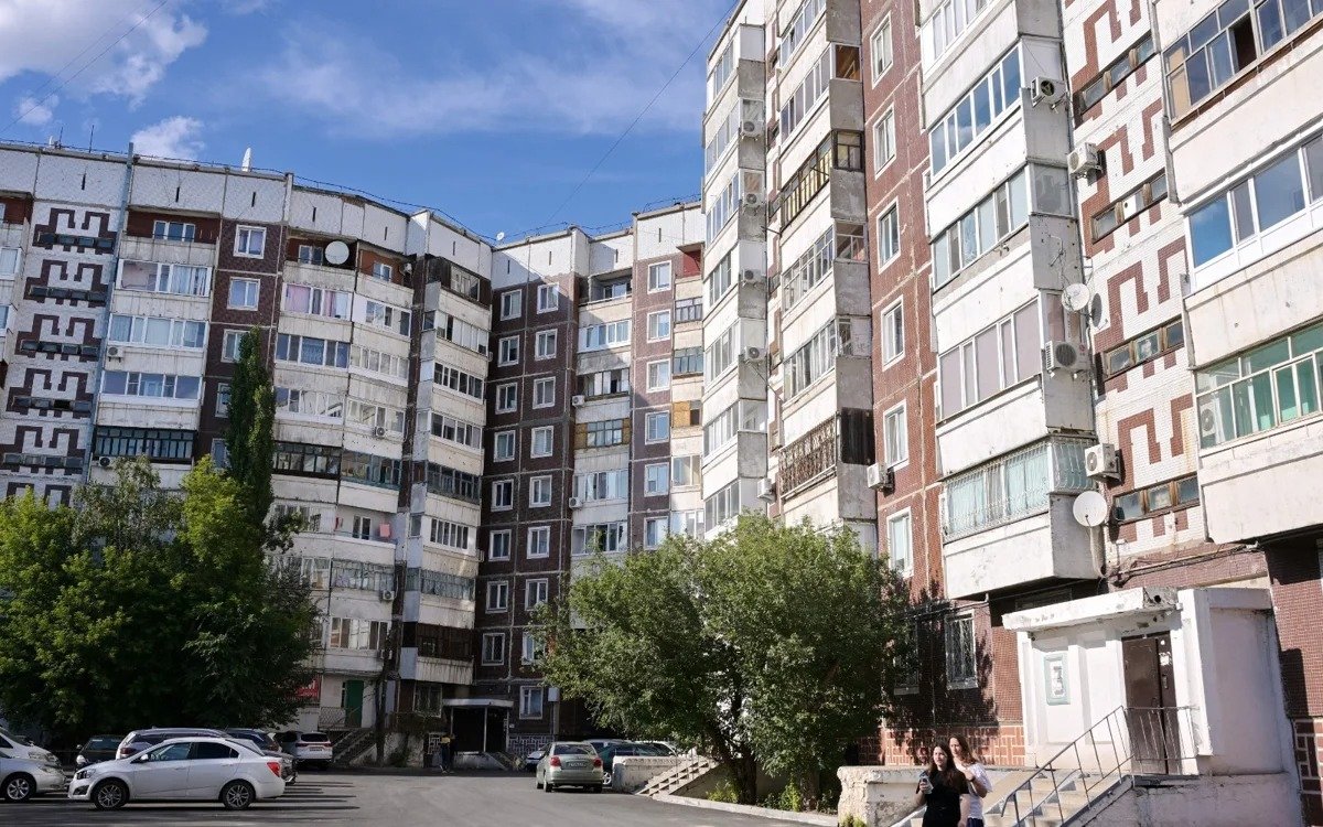 Тысячи-казахстанцев-рискуют-потерять-место-в-очереди-на-жилье