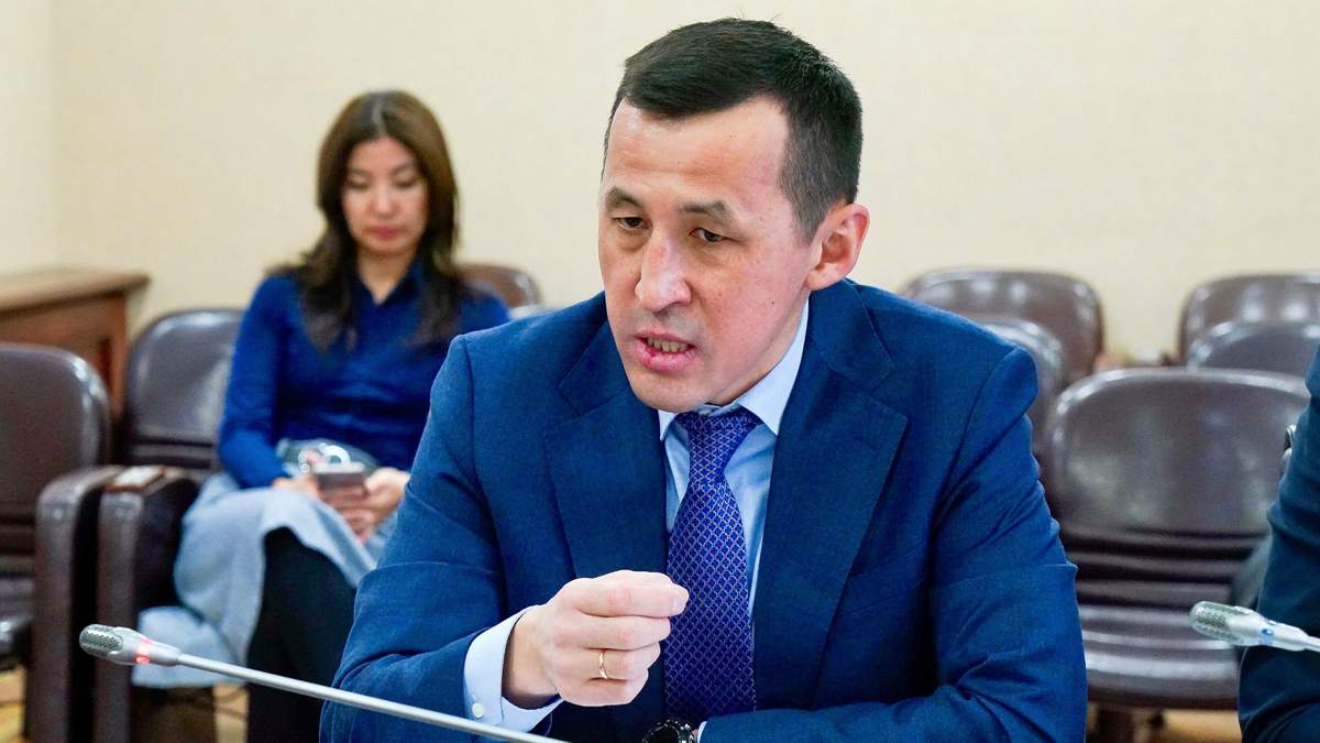 Мы-помогаем-налогоплательщику-не-допускать-ошибок-—-вице-министр-Ержан-Биржанов