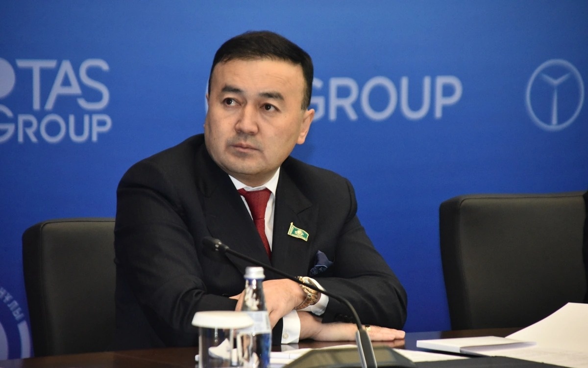 В-структуре-фонда-qazaq-tili-endowment-необходимо-создать-институт-counsel-—-Дулат-Тастекей