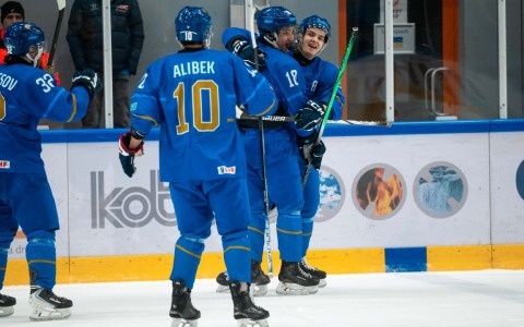 Казахстан-сотворил-сенсацию-на-молодежном-чемпионате-мира-по-хоккею