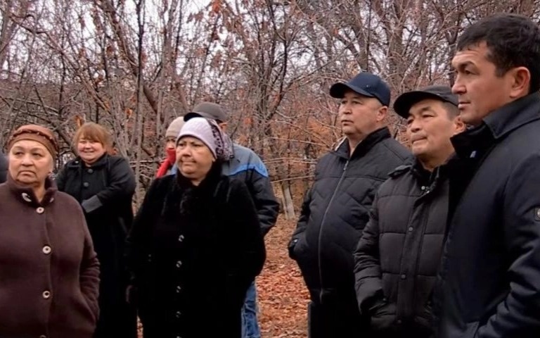 Жители-села-Туркестанской-области-жалуются-на-зловоние-от-завода