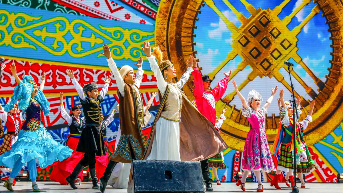 Свыше-95%-казахстанцев-считают-межэтнические-отношения-в-стране-стабильными