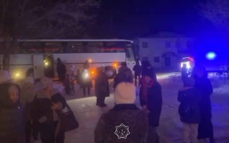 Спасатели-эвакуировали-35-человек-в-пункт-обогрева-в-области-Абай