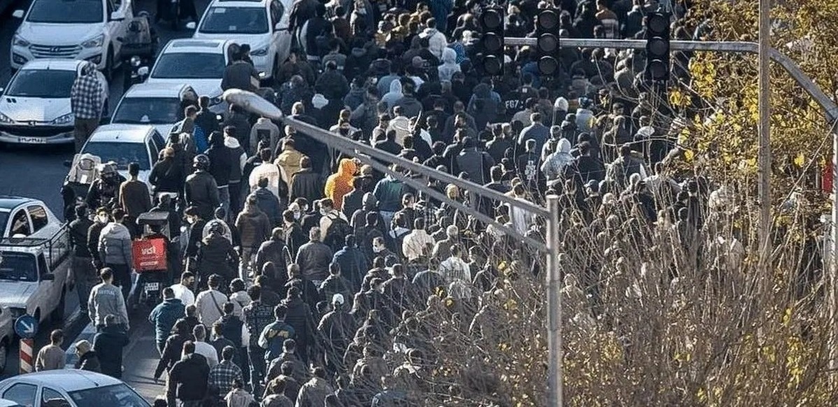 Массовые-протесты-в-Иране:-погибли-35-человек,-1200-арестованы