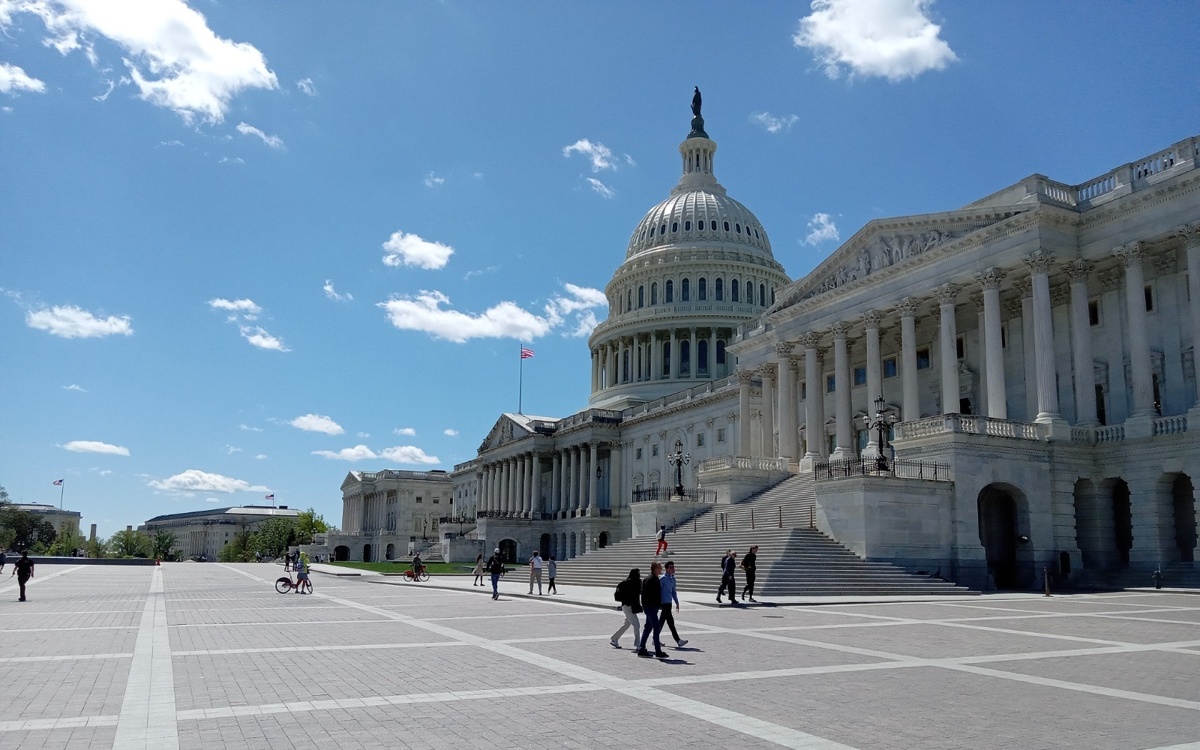 Демократы-США-высказываются-об-импичменте-Трампу