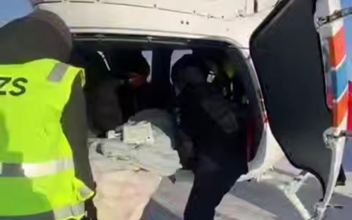 Вертолет-МЧС-экстренно-доставил-пациента-в-Павлодар