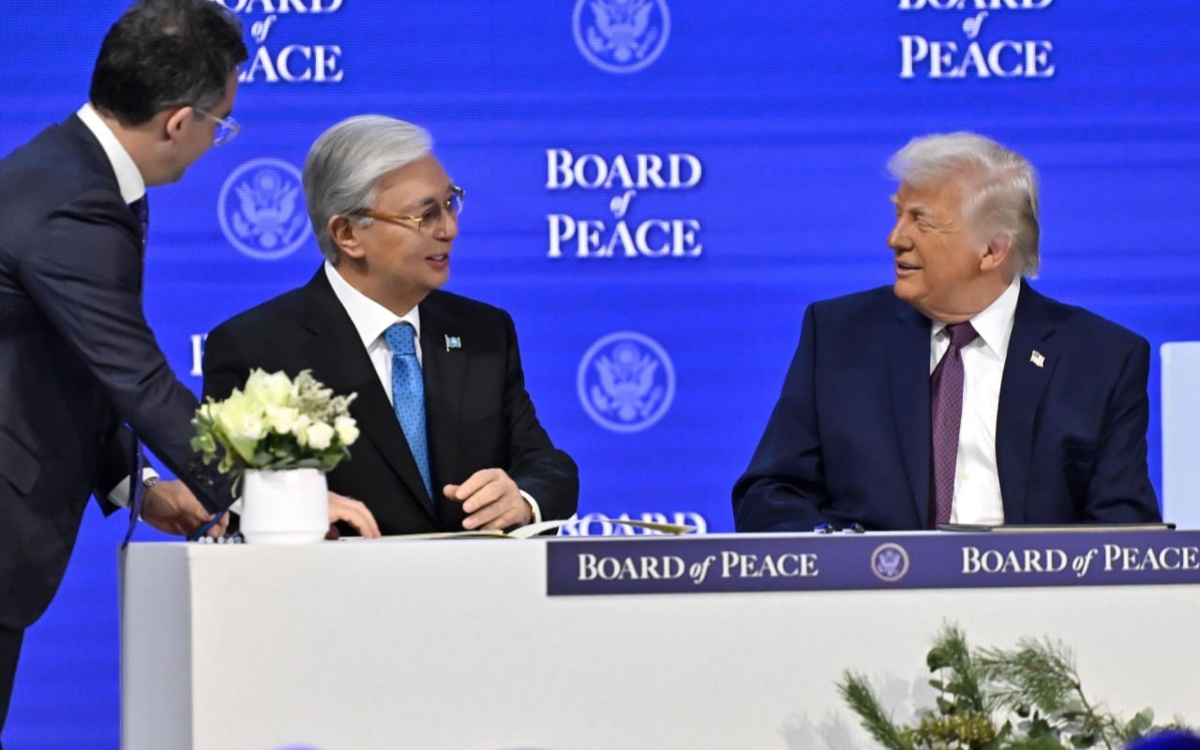 О-чем-Токаев-говорил-с-Трампом-на-церемонии-подписания-Устава-Совета-мира