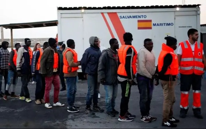 Около-500-тысяч-мигрантов-смогут-получить-законный-статус-в-Испании