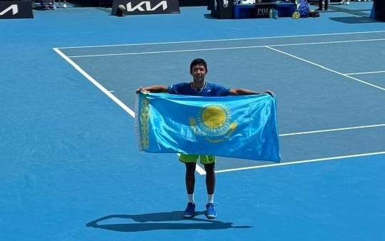 Зангар-Нурланулы-пробился-в-четвертьфинал-юниорского-australian-open