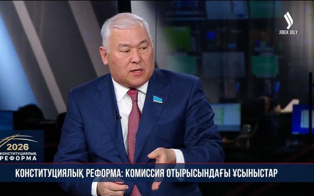 Парламенту-нужны-профессионалы,-умеющие-писать-законы-—-Мурат-Абенов