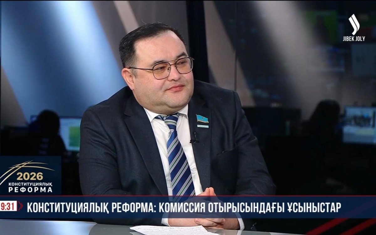 Новая-Конституция-—-прочный-щит-для-будущих-поколений-—-Самат-Нуртаза