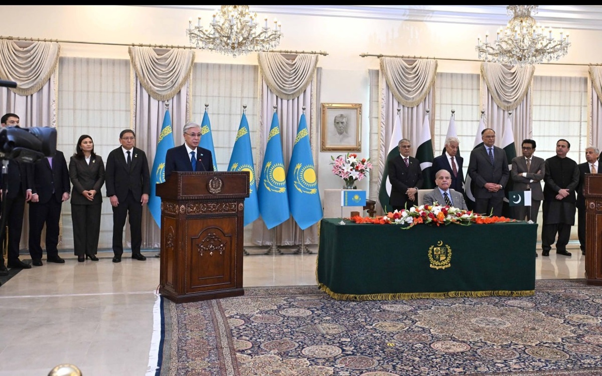 Касым-Жомарт-Токаев-подвел-итоги-переговоров-с-премьер-министром-Пакистана