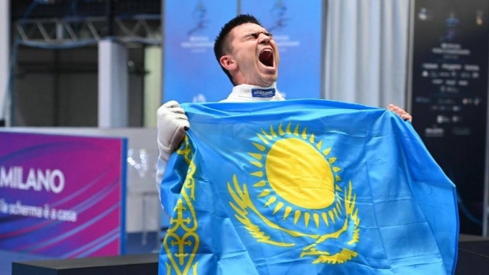 Казахстанский-фехтовальщик-Руслан-Курбанов-стал-победителем-этапа-Кубка-мира