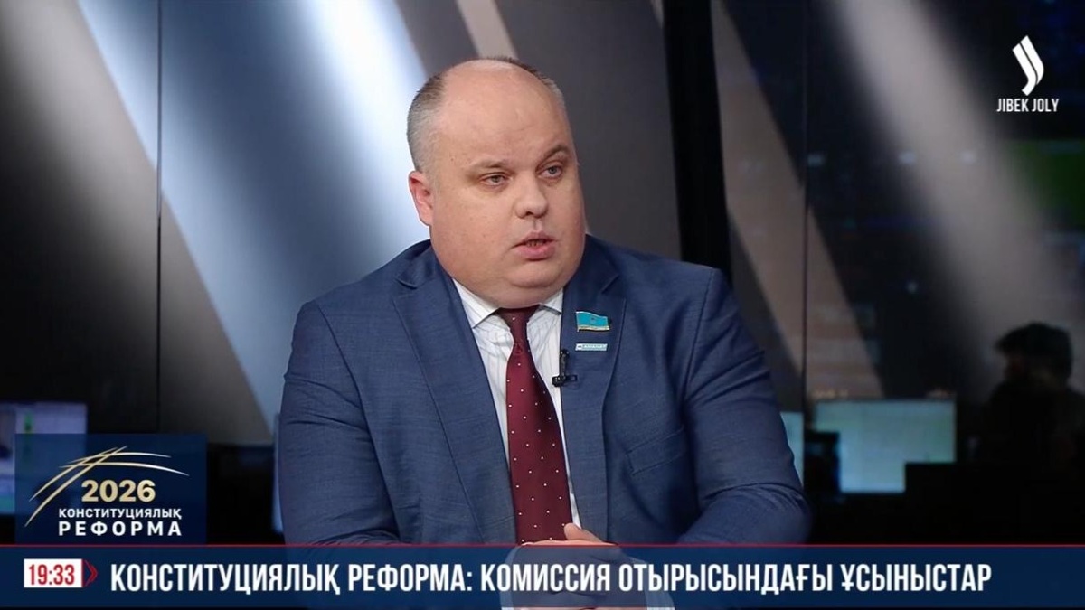 Какие-предложения-вносятся-на-заседаниях-Конституционной-комиссии-—-Максим-Рожин