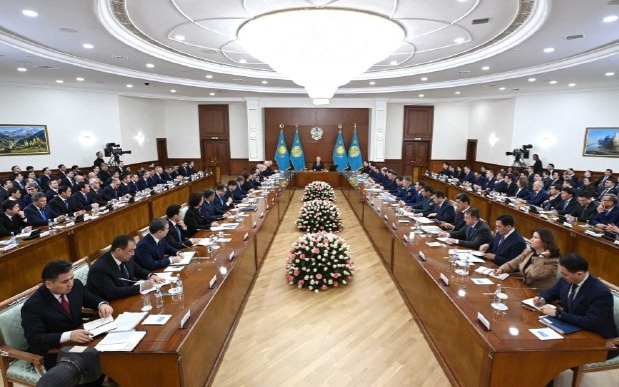 Президент-открыл-расширенное-заседание-Правительства-РК