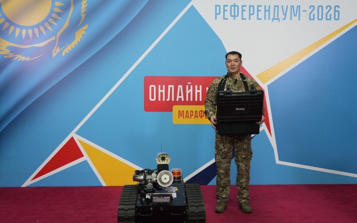 Робота-пожарного-представил-МЧС-Казахстана