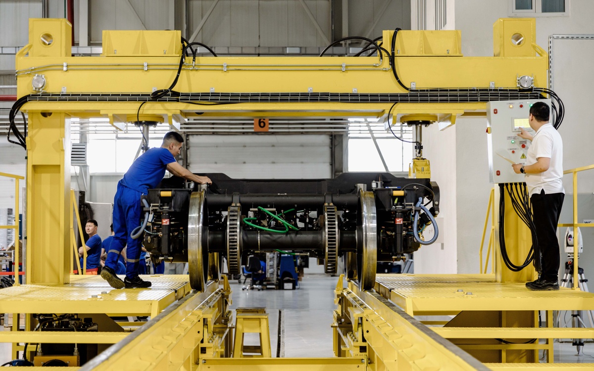 stadler-kazakhstan:-зачем-Казахстану-собственный-завод-по-производству-железнодорожных-машин