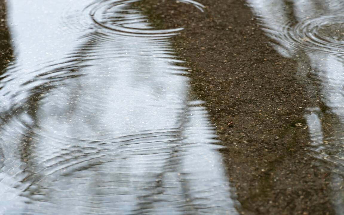 Талые-воды-размывают-дороги-в-ЗКО