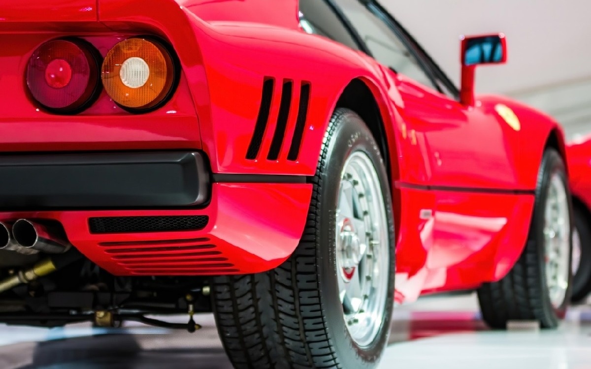 ferrari-приостановила-поставки-автомобилей-на-Ближний-Восток